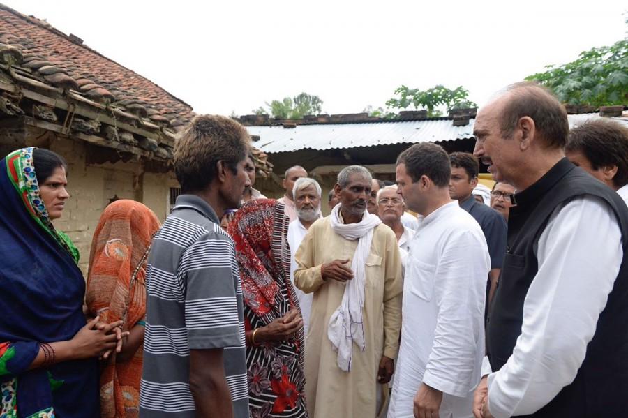 Congress Vice-President Rahul Gandhi on Saturday met some bereaved families of children who died at the Baba Raghav Das (BRD) Medical College last week and expressed his sympathies. Extending his condolences, he told the families that the Congress party was with them in this hour of crisis. Gorakhpur deaths,Rahul Gandhi,Rahul Gandhi meets bereaved families,Congress Vice-President Rahul Gandh,Baba Raghav Das