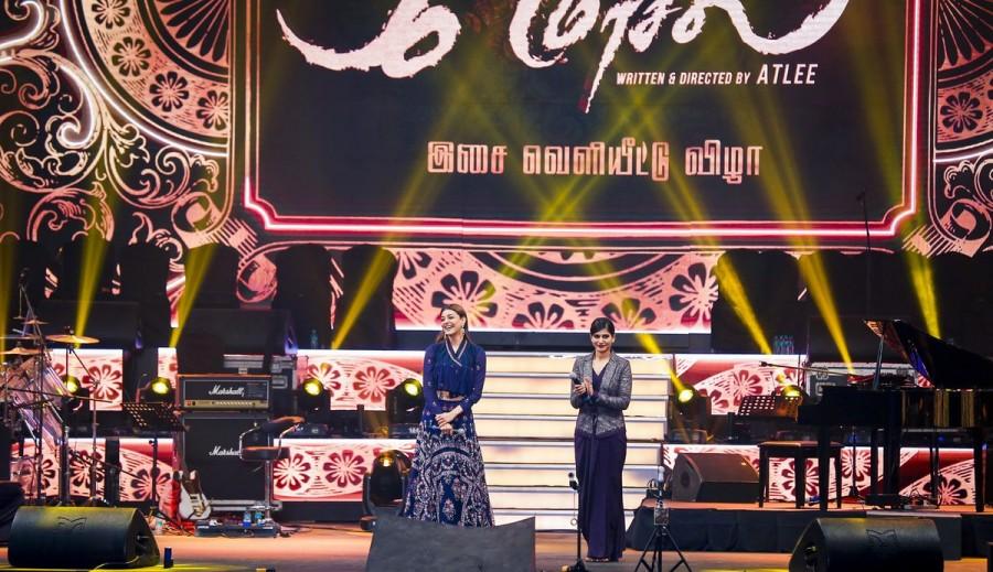 South Indian actress Samantha and Kajal Aggarwal spotted at Mersal audio launch. Samantha at Mersal audio launch,Kajal Aggarwal at Mersal audio launch,Samantha and Kajal Aggarwal,Samantha,Kajal Aggarwal,Mersal audio launch,Mersal audio launch pics,Mersal audio launch images,Mersal audio launch stills,Mersal audio launch pictures,Mersa
