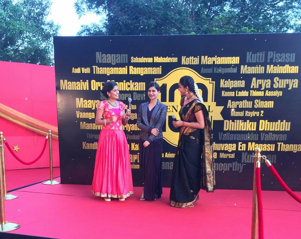 Actress Samantha and Kajal Aggarwal spotted at Mersal audio launch. Samantha at Mersal audio launch,Kajal Aggarwal at Mersal audio launch,Samantha and Kajal Aggarwal,Samantha,Kajal Aggarwal,Mersal audio launch,Mersal audio launch pics,Mersal audio launch images,Mersal audio launch stills,Mersal audio launch pictures,Mersa