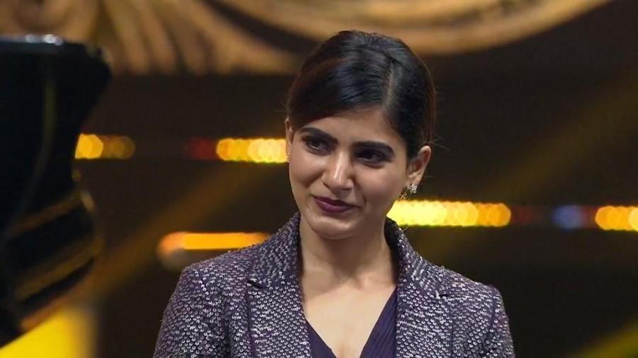 South Indian actress Samantha and Kajal Aggarwal spotted at Mersal audio launch. Samantha at Mersal audio launch,Kajal Aggarwal at Mersal audio launch,Samantha and Kajal Aggarwal,Samantha,Kajal Aggarwal,Mersal audio launch,Mersal audio launch pics,Mersal audio launch images,Mersal audio launch stills,Mersal audio launch pictures,Mersa