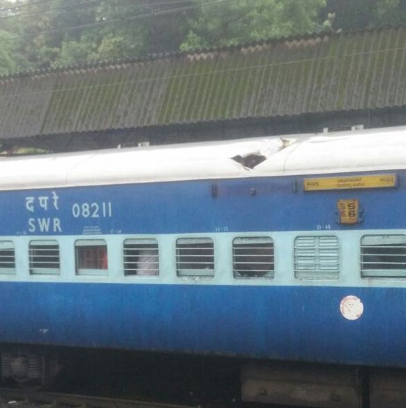 The injured were rushed to the Kalyan railway hospital. Two of them have received minor injuries while the third one is in a state of shock right now, Patil said. The Hubli Express runs daily between Hubli in Karnataka and Mumbai in Maharashtra. Hubli Express,rocks fall on Hubli Express,rock fall on Hubli Express,Khandala Ghat,Khandala Monkey Hills