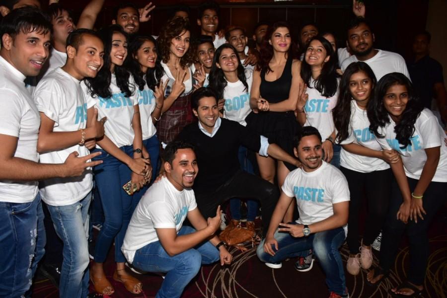 The recently released trailer of Judwaa 2 had a grand launch in Mumbai where the film team was accompanied by 100 twins from across India. The film trailer has received tremendous response from the audience present at the launch with applauds coming in from every corner. Even before the event could start, the Judwaa 2 team created a cheerful ambiance with the original Judwaa tracks playing in the background. Varun Dhawan,Judwaa 2 Trailer launch,Judwaa 2,Judwaa 2 trailer,Judwaa 2 trailer launch pics,Judwaa 2 trailer launch images,Judwaa 2 trailer launch stills,Judwaa 2 trailer launch pictures,Judwaa 2 trailer launch photos,Jacqueline Fernandez,Taapsee Pannu