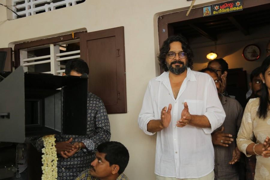 Carbon is the directorial venture of cinematographer Venu, who has also scripted the thriller. Carbon,carbon movie,mamtha mohandas,fahadh faasil,venu,malayalam movies,upcoming malayalam films,carbon movie shooting