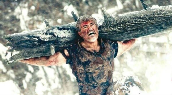 4. Story: Based upon the sneak peak of the story, it will be an ordinary story with which Ajith will be catch hold of all terrorist activities. But not still that , there are lots more with a different backdrop. Vivegam movie review,Vivegam review,Vivegam,5 reasons to watch Vivegam,Ajith,Kajal Aggarwal,Thala Ajith,Ajith Kumar