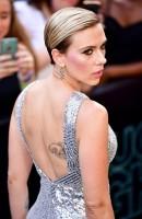 Scarlett Johansson,Model Scarlett Johansson,Scarlett Johansson new tattoo,Scarlett Johansson flaunts new tattoo,Scarlett Johansson new tattoo on her back