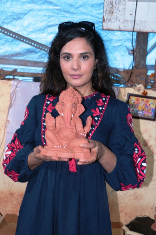 Richa Chadha who's often known for supporting various causes has now come forth with the upcoming festive spirit of Ganesh Chaturthi to support the initiative of Eco-Friendly Ganesha. Richa visited the unique centre of Tree Ganesha in Mumbai today which is an initiative by Dattadri Kothur, who started the concept of building Ganesha idols made of material which dissolves into becoming a tree one can plant at their own homes/spaces. Richa Chadha,Richa Chadha promotes Eco Ganesha,Eco Ganesha,Ganesh Chaturthi,Eco-Friendly Ganesha