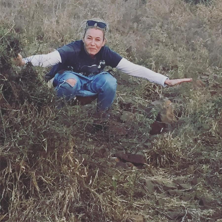 Actress-comedienne Chelsea Handler has uploaded an image of herself urinating in the countryside on social media. Giving it a twist, the 42-year-old on Monday even complained about missing the "ducking eclipse" in the caption to the Instagram photograph, which showed her squatting with her trousers down, reports dailymail.co.uk. Chelsea Handler,Chelsea Handler urinates in countryside,Chelsea Handler urinates