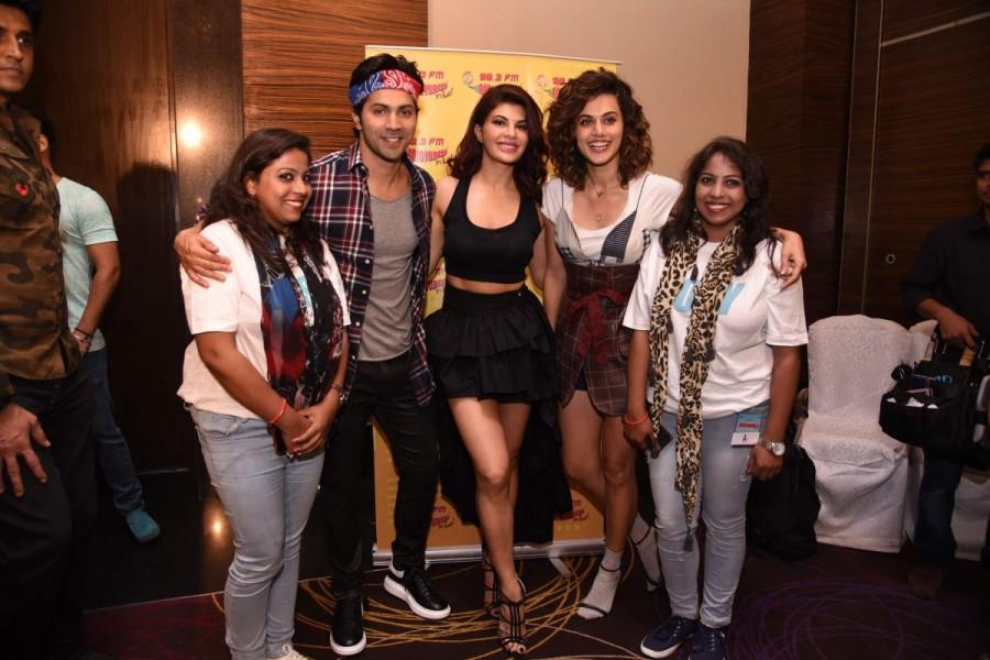 Celebs like Varun Dhawan, Jacqueline Fernandez and Taapsee Pannu promote Judwaa 2 at Radio Mirchi in Mumbai. Varun Dhawan,Jacqueline Fernandez,Tapsee Panu,Judwaa 2,Judwaa 2 promotion,Judwaa 2 movie promotion,Judwaa 2 at Radio Mirchi,Taapsee Pannu