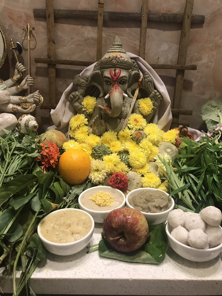 Maga family celebrated Vinayaka Chavithi festival. Chiranjeevi,Ram Charan,Ram Charan Teja,Chiranjeevi and Ram Charan,Chiranjeevi celebrates Vinayaka Chavithi,Ram Charan celebrates Vinayaka Chavithi,Ram Charan Teja celebrates Vinayaka Chavithi,Vinayaka Chavithi,Vinayaka Chavithi 2017