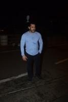 Salman Khan,Salman Khan snapped at Mumbai Airport,Salman Khan spotted at Mumbai Airport,Salman Khan at Mumbai Airport,Salman Khan at Airport,actor Salman Khan
