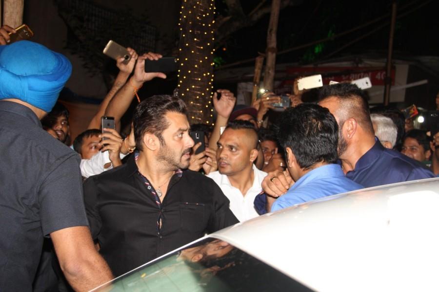 Bollywood actor Salman Khan and Sanjay Dutt at Mukesh Ambani's bash. Salman Khan and Sanjay Dutt,Salman Khan,Sanjay Dutt,Sanjay Dutt at Mukesh Ambani bash,Salman Khan at Mukesh Ambani bash,Ganesh Chaturathi Celebrations