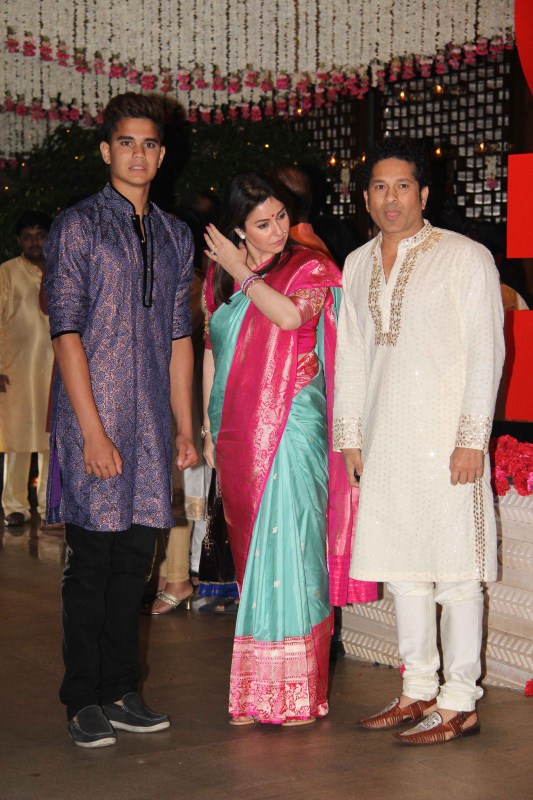 Ganesh Chaturathi Celebrations: Sachin Tendulkar and ...