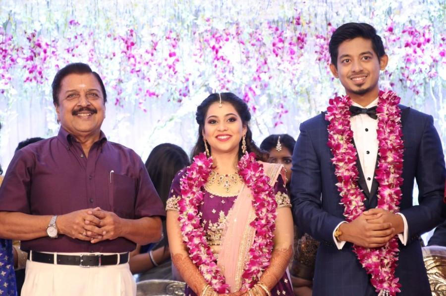 Sivakumar at Vishal's sister Aishwarya wedding reception. Rajinikanth,Sivakumar,Vairamuthu,Natty Natraj,Aishwarya wedding reception,Aishwarya Reddy wedding reception,Aishwarya Reddy wedding reception pics,Aishwarya Reddy wedding reception images,Aishwarya Reddy wedding reception stills,Aishwarya Reddy wedding re