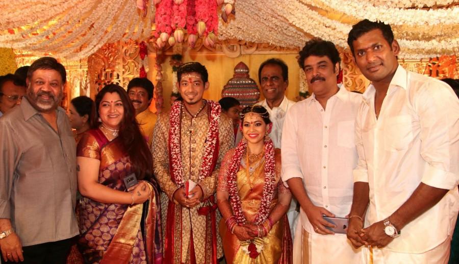 P Vasu, Kushboo, Sundar C at Vishal sister Aishwarya's wedding. Karthi,P Vasu,Kushboo,Sundar C,Vishal sister Aishwarya,Vishal sister Aishwarya wedding,Aishwarya wedding,Aishwarya wedding pics,Aishwarya wedding images,Aishwarya wedding stills,Aishwarya wedding pictures