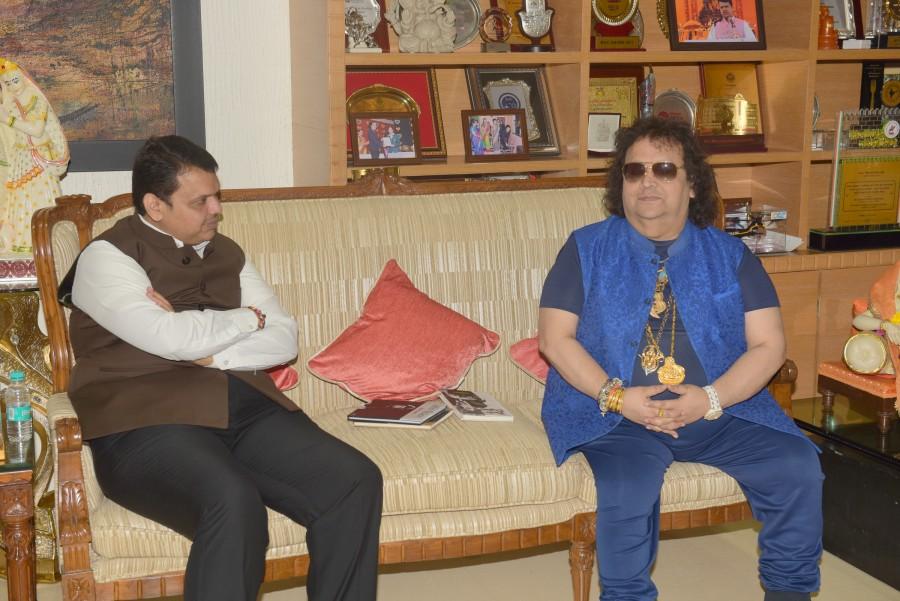 The track, titled ‘Jai Ganesha’ music & sung by Bappi Lahiri, is a devotional song with a beautiful rhythm and soulful tune that will leave devotees filled with devotion. Devendra Fadnavis,Hon. Chief Minister Shri. Devendra Fadnavis,Chief Minister Devendra Fadnavis,Ganesh Chaturthi 2017,Jai Ganesh,Bappi Lahiri,Jai Ganesh song
