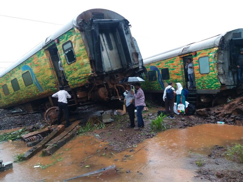 While the exact cause of the derailment is not yet clear, it is suspected that a portion of the tracks were breached due to heavy rains in the Kasara Ghats section since the past three days. The entire railway line has been affected including suburban services in the Mumbai-Thane sectors hitting morning office peak hour commuters hard. Nagpur-Mumbai Duronto Express,Duronto Express,Duronto Express details,Thane,Mumbai suburban sector