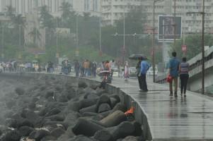 Heavy rains,Heavy rains in Mumbai,Mumbai Heavy rain,Heavy rain in Mumbai,Rains lash Mumbai