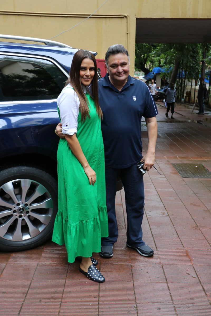 Indian film actor Rishi Kapoor was spotted with Neha Dhupia as they headed to record for the second season of Neha Dhupia's audio show #NoFilterNeha. Rishi Kapoor,actor Rishi Kapoor,Rishi Kapoor records for #NoFilterNeha,#NoFilterNeha,#NoFilterNeha season 2