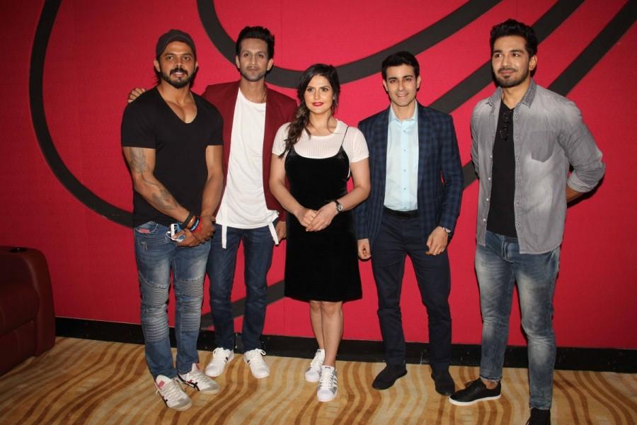 Bollywood movie Aksar 2 trailer launch event held in Mumbai. Celebs like Zareeb Khan, Gautam Rode, Sreesanth, Mohit Madaan, Zareen Khan, Gautam Rode, Abhinav Shukla and others graced the event. Aksar 2,aksar 2 trailer,Aksar 2 trailer launch,Zareeb Khan,Gautam Rode,Sreesanth,Aksar 2 trailer launch pics,Aksar 2 trailer launch images,Aksar 2 trailer launch stills,Aksar 2 trailer launch pictures,Aksar 2 trailer launch photos