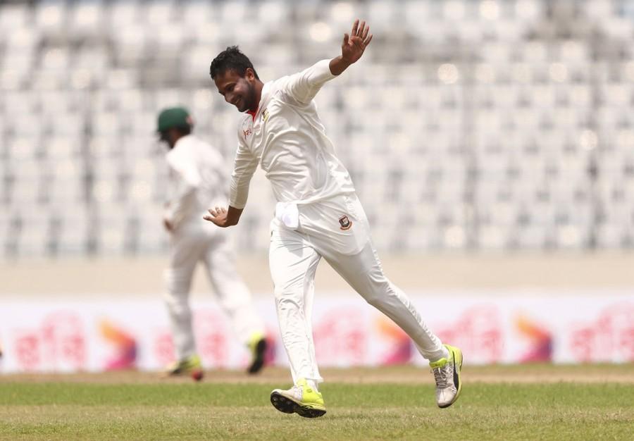 In the second innings Bangladesh scored 221, setting a target of 264, which Australia failed to chase and lost the match by 20 runs. Bangladesh beat Australia,Bangladesh beat Australia by 20 runs,Bangladesh vs Australia
