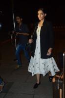 Sonam Kapoor,actress Sonam Kapoor,Veere Di Wedding shooting,Veere Di Wedding,Sonam Kapoor heads to Delhi,sonam kapoor spotted at airport,sonam kapoor at airport