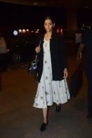 Sonam Kapoor,actress Sonam Kapoor,Veere Di Wedding shooting,Veere Di Wedding,Sonam Kapoor heads to Delhi,sonam kapoor spotted at airport,sonam kapoor at airport