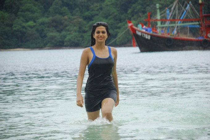 Shraddha Das in Black Dress South Indian Actress In Dress Black,actress in black dress,actress black hot dress,south indian actress,actresses,celebs in black dress,black saree