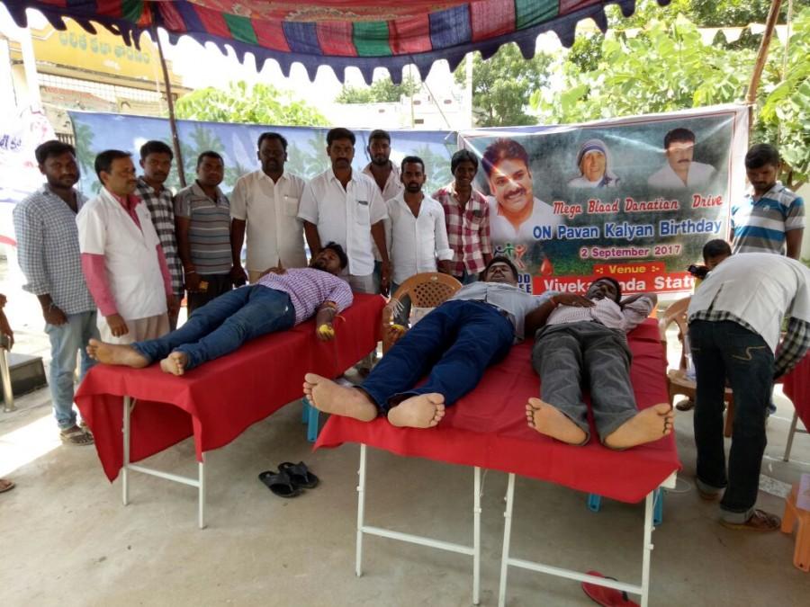 Superstar Pawan Kalyan's 45th birthday, his fans have organised blood donation events in India Pawan Kalyan,Pawan Kalyan birthday,Pawan Kalyan 45th birthday,Power Star,Pawan Kalyan fans donates blood,Power Star Pawan Kalyan