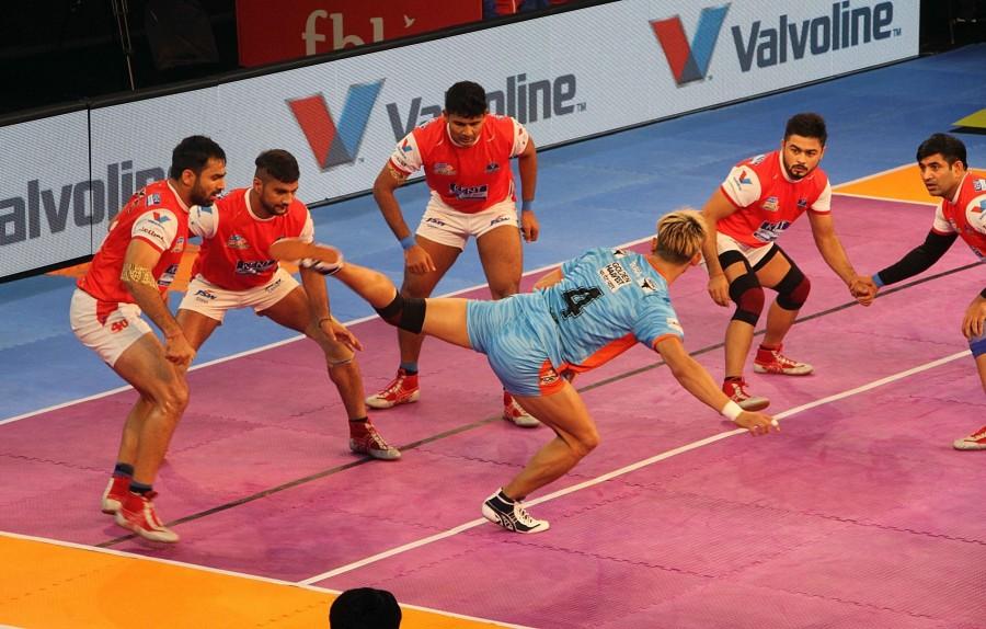 But at the end Haryana proved too strong for Bengal as they succumbed to their first reversal at home. Pro Kabaddi League,Pro Kabaddi League 2017,Haryana Steelers end Bengal Warriors,Haryana Steelers,Bengal Warriors