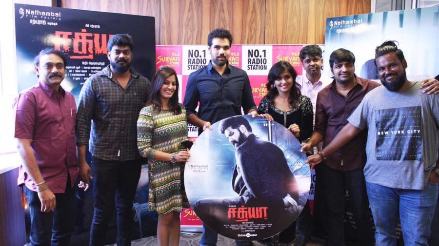 Sathya audio launch event held today at Suryan FM 93.5 in Chennai. Sibiraj,Ramya Nambessan,Varalaxmi Sarathkumar,Sathya audio launch,Sathya audio,Sathya audio launch pics,Sathya audio launch images,Sathya audio launch stills,Sathya audio launch pictures,Sathya audio launch photos