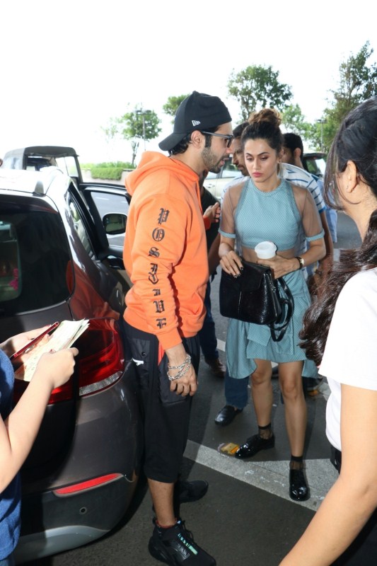 Actors Varun Dhawan and Taapsee Pannu spotted at Chhatrapati Shivaji Maharaj International airport in Mumbai. Varun Dhawan and Taapsee Pannu,Varun Dhawan,Taapsee Pannu,Varun Dhawan spotted at airport,Taapsee Pannu spotted at airport