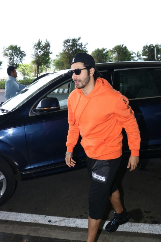 Varun Dhawan spotted at Chhatrapati Shivaji Maharaj International airport in Mumbai. Varun Dhawan and Taapsee Pannu,Varun Dhawan,Taapsee Pannu,Varun Dhawan spotted at airport,Taapsee Pannu spotted at airport
