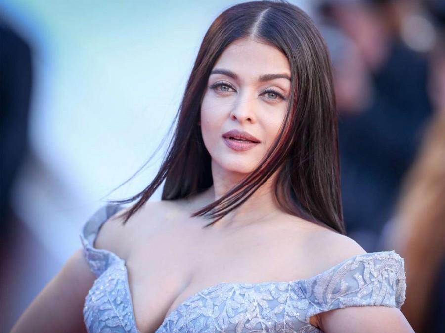 Aishwarya Rai Bachchan: The most beautiful actress Aishwarya Rai Bachchan made her comeback with Sanjay Gupta’s film Jazbaa opposite Irrfan Khan. The film did well on the box office and put Aishwarya back on the circuit with her super performance. At the time of filming Jazbaa it was reporter that Aishwarya has walked the trail of her father in law Amitabh Bachachan by opting profit sharing deal with the filmmakers. Since it was her comeback film and she didn’t want to marginalize her fees hence went on signing the deal of profit sharing which later proved to be a smart move for the actress. She went on taking 3 crore back home as the profit share as reported in media earlier. Taapsee Pannu,Alia Bhatt,Ranveer Singh,Kangana Ranaut,Aishwarya Rai Bachchan,Aishwarya Rai