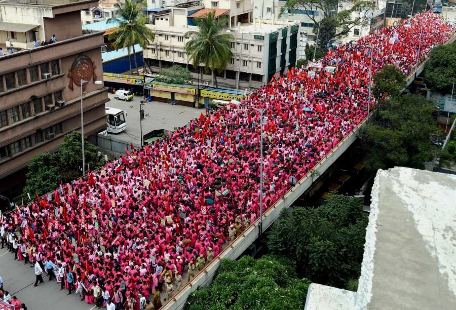 Accredited Social Health Activist (ASHA) workers stage a protest rally to press for their various demands in Bengaluru on Sept 7, 2017. ASHA,ASHA workers,Accredited Social Health Activist,ASHA workers' protest rally