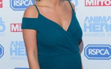 Television personality Ferne McCann flaunts her baby bump during Animal Hero Awards 2017.