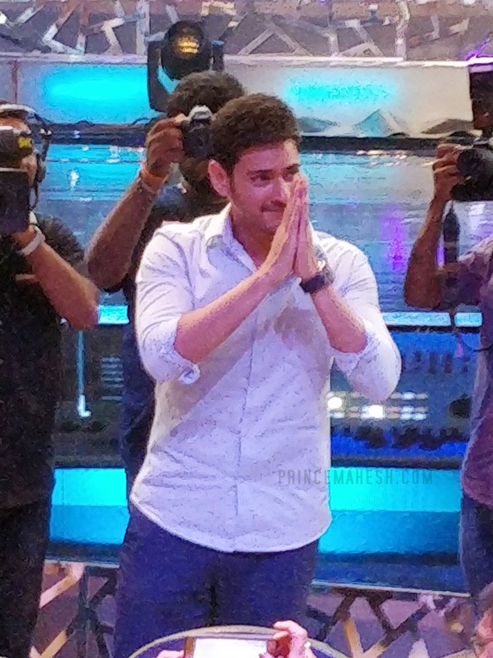 Actor Mahesh Babu at Spyder audio launch. Mahesh Babu,actor Mahesh Babu,Mahesh Babu at Spyder audio launch,Spyder audio launch,Spyder audio,Spyder audio launch pics,Spyder audio launch images,Spyder audio launch stills,Spyder audio launch pictures