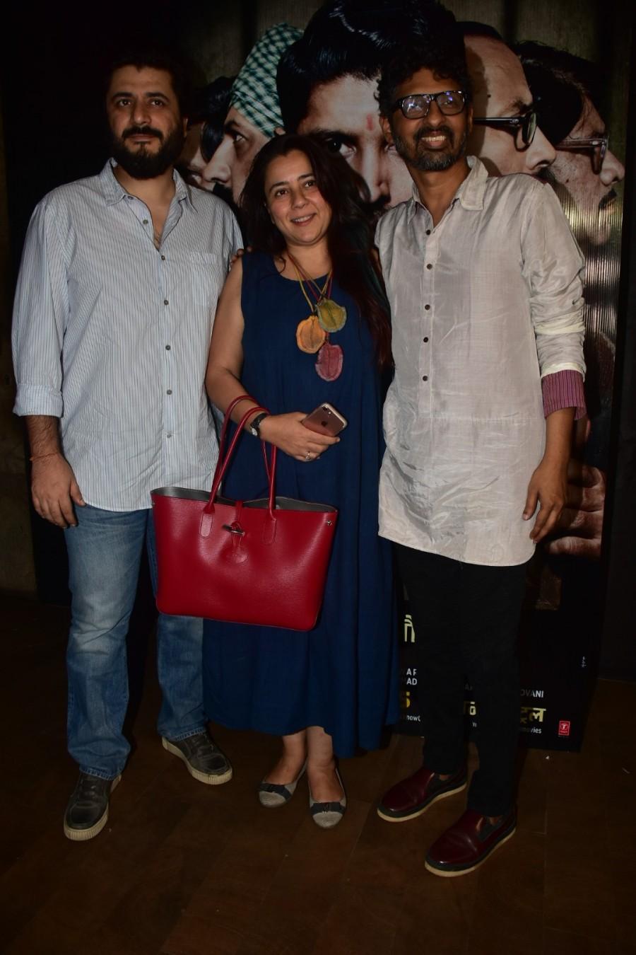 Lucknow Central brings to celluloid a drama that thrives on ambition, passion, friendship and determination. The trailer of 'Lucknow Central' has intrigued the audience to watch the film which is based on a true story. Farhan Akhtar,Gippy Grewal,Diana Penty,Lucknow Central,Lucknow Central special screening,Lucknow Central special screening pics,Lucknow Central special screening images,Lucknow Central special screening stills,Lucknow Central special screening pictures,Lu