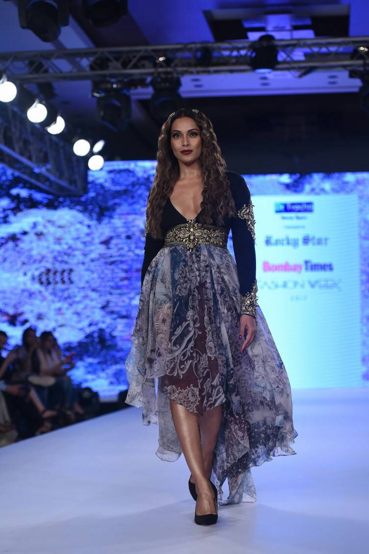 Bipasha Basu at Bombay Times Fashion Week 2017. Bipasha Basu,actress Bipasha Basu,Bipasha Basu walks the ramp for Rocky S,Bombay Times Fashion Week,Bombay Times Fashion Week 2017