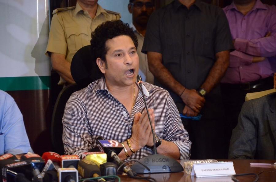 Former cricketer Sachin Tendulkar addresses at the launch of Mission 24 - a project supported by NGO Apnalaya and Municipal Corporation of Greater Mumbai (MCGM) in Mumbai on Sept 12, 2017. Also seen Municipal Commissioner Ajoy Mehta. Sachin Tendulkar,Sachin,Sachin Tendulkar launches Mission 24,Sachin launches Mission 24,Mission 24,Former Indian cricketer Sachin Tendulkar