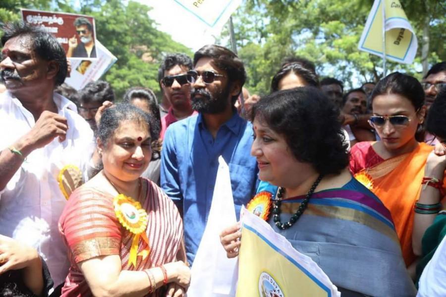 Dhanush and Latha Rajinikanth at Save Children protest at Shree Dayaa Foundations. Dhanush and Latha Rajinikanth,Dhanush,Latha Rajinikanth,Save Children protest,Dhanush at Save Children protest,Save Children protest in Chennai