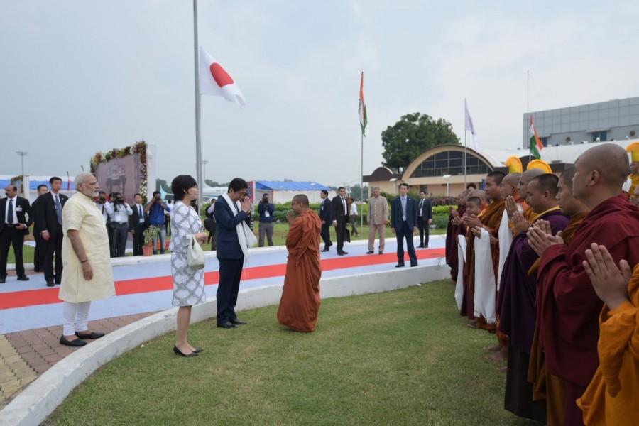 Japan is one of only two countries with which India has such an annual summit mechanism, the other being Russia. The two Prime Ministers will also attend an India-Japan Business Leaders Forum. Narendra Modi,PM Narendra Modi,Shinzo Abe,Shinzo Abe in India,Japanese Prime Minister Shinzo Abe,Shinzo Abe at Ahmedabad airport