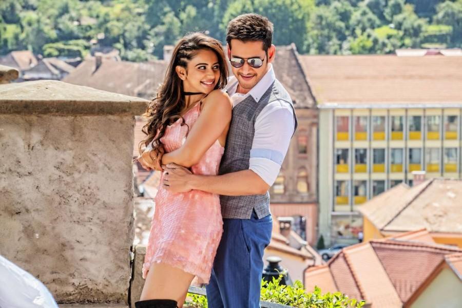 The film assures epic clash between Mahesh and SJ Suryah, who plays the antagonist. In "Spyder", Mahesh plays an Intelligence Bureau (IB) officer while Suryah is rumoured to be donning he role of a bio-terrorist. Mahesh Babu,Rakul Preet Singh,Mahesh Babu and Rakul Preet Singh,Spyder,mahesh babu spyder,Spyder movie stills,Spyder movie pics,Spyder movie images,Spyder movie pictures,Spyder movie photos