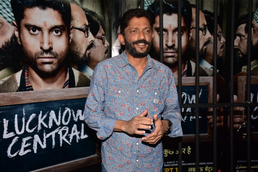 Lucknow Central is an escape drama based on a real life story. The film traces ambition, passion, friendship, and determination. The film is helmed by a power packed ensemble cast of actors like Farhan Akhtar, Diana Penty, Deepak Dobriyal, Ronit Roy, Gippy Grewal, Rajesh Sharma, Inaamulhaq, Uday Tikekar, Sukh Kunwar to name a few. Lucknow Central,Lucknow Central special screening,Lucknow Central special screening pics,Salim Khan,Helen,Farhan Akhtar,Diana Penty,Ravi Kishen