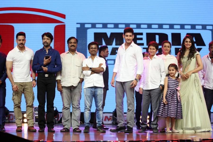 Spyder Pre Release event held at Hyderabad. Celebs like Mahesh Babu, AR Murugadoss, SJ Surya, Krishna, Vijaya Nirmala, Harris Jayaraj, Santosh Sivan, BVSN Prasad, and others graced the event. Mahesh Babu,AR Murugadoss,SJ Surya,Spyder Pre Release event,Spyder Pre Release event pics,Spyder Pre Release event images,Spyder Pre Release event stills,Spyder Pre Release event pictures,Spyder Pre Release event photos