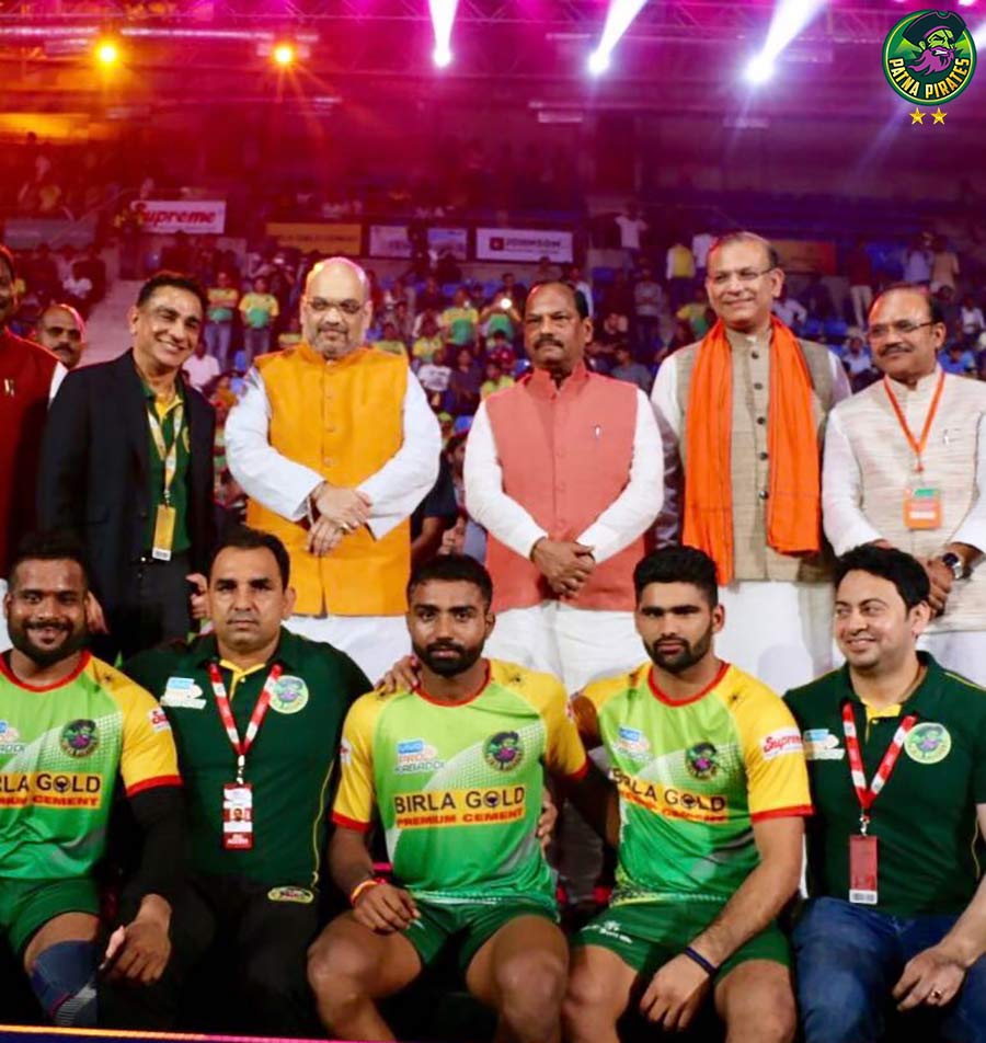 Monu scored with a two-point raid in the 37th minute as Patna Pirates went on to inflict another all out in the 39th minute to stretch their lead to 44-27. In the dying minutes of the match, a tackle point was all the Titans could manage before succumbing to a 30-46 defeat. Pro Kabaddi 2017Pro Kabaddi,Patna Pirates hammer Telugu Titans,Patna Pirates beats Telugu Titans,Patna Pirates,Telugu Titans