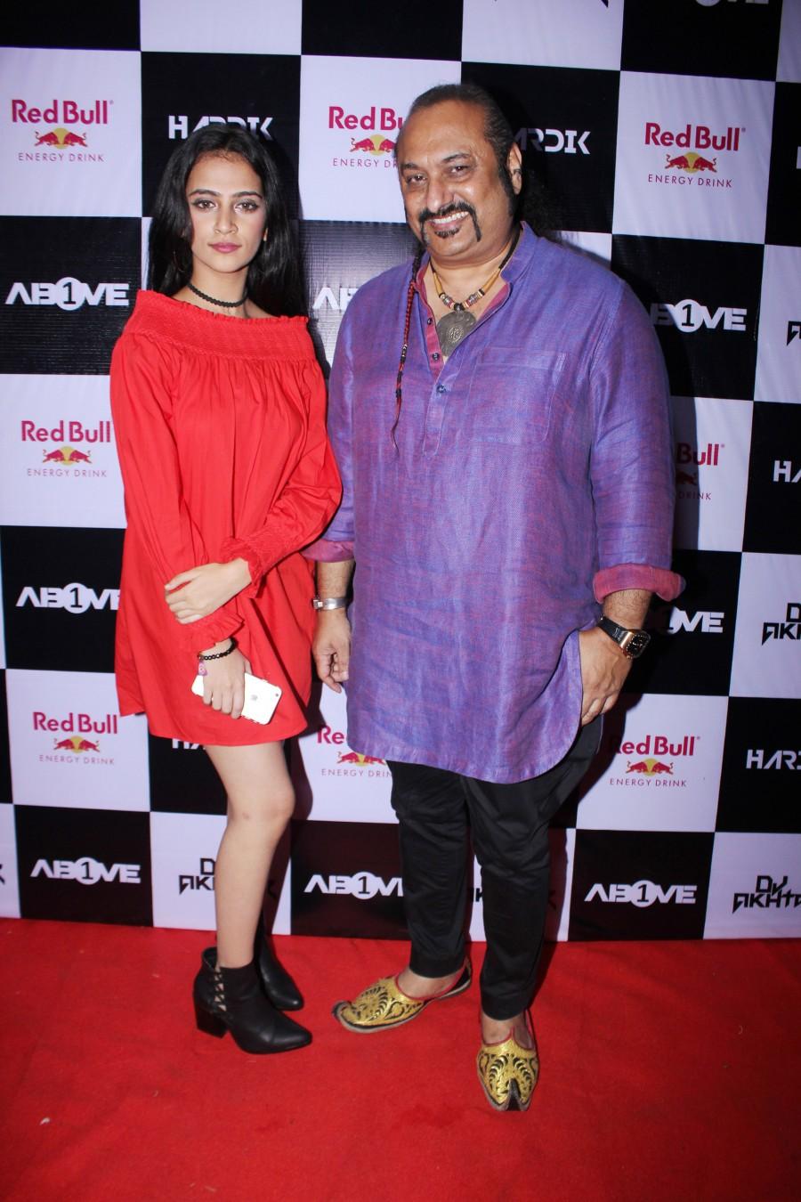 DJ Hardik’s father, Narendra Hirani and mother Rimple Hirani played the perfect hosts, making sure the guests are comfortable, who in turn were seen enjoying the music over lip-smacking starters and drinks and partying till wee hours of the morning. Arjun Bijlani,Amar Shah,DJ Akhtar,DJ Hardik,Vinod Kambli,Narendra Hirani,Rahul Kanal,Lesle Lewis,1Above