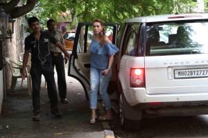 Iulia Vantur,salman khan iulia vantur,Iulia Vantur salman khan,Salman Khan,Iulia Vantur spotted at Hakim salon,Hakim salon