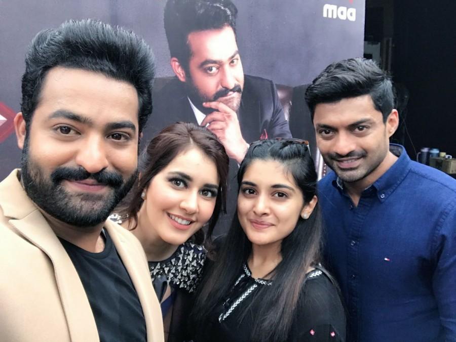 Raashi Khanna, Nivetha Thomas, Jr.Ntr promotes their upcoming movie Jai Lava Kusa Bigg Boss Telugu. Raashi Khanna,Nivetha Thomas,Jai Lava Kusa,Jai Lava Kusa team,Jai Lava Kusa team in Bigg Boss Telugu,Bigg Boss Telugu,Jr.Ntr,Junior Ntr