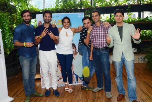 The cast of the upcoming film Tu Hai Mera Sunday got their Sunday fun vibes on with a special curated event hosts for them at the popular hangout place, Verbana Sky Gardens in Southern Mumbai. The entire cast of the film including Barun Sobti, Shahana Goswani, Avinash Tiwary, Nakul Bhalla and Jay Upadhyay got together along with their director Milind Dhaimade.
