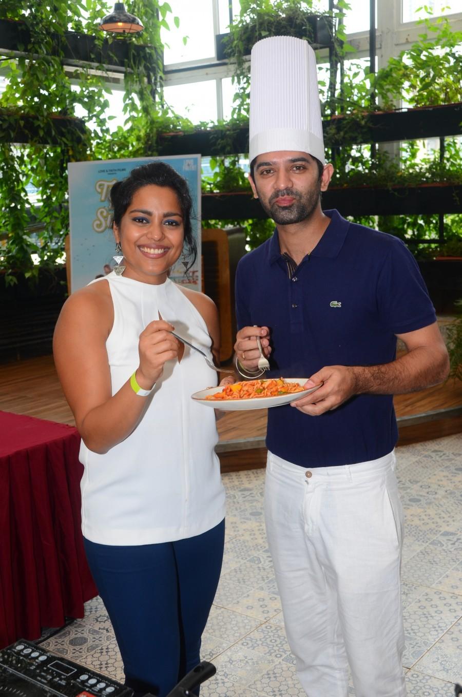 Only issue being, they dont have a space they can call their own to play the game and the film moves exploring various emotions, relationships. Barun Sobti,Shahana Goswani,Avinash Tiwary,Nakul Bhalla,Jay Upadhyay,MAMI International Film Festival,Barun Sobti turns chef,Tu Hai Mera Sunday